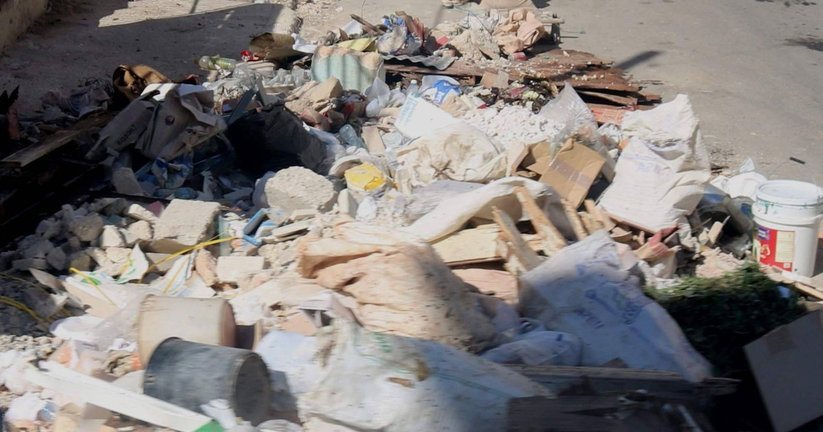 La basura se amontona en Santa Clara © CiberCuba