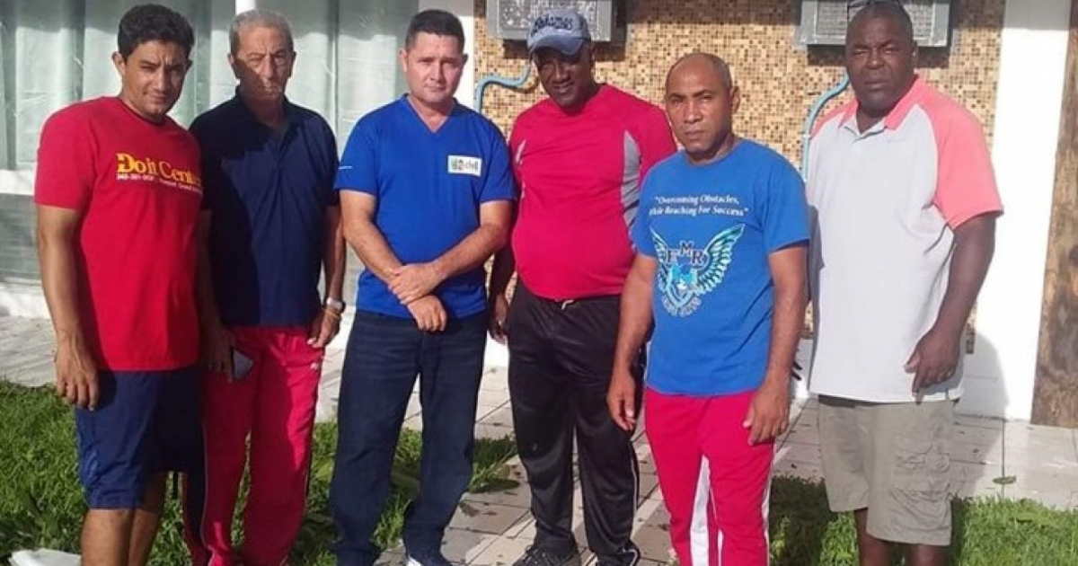 Varios cooperantes cubanos en Bahamas © Facebook/ Yodeni Masó Aguila