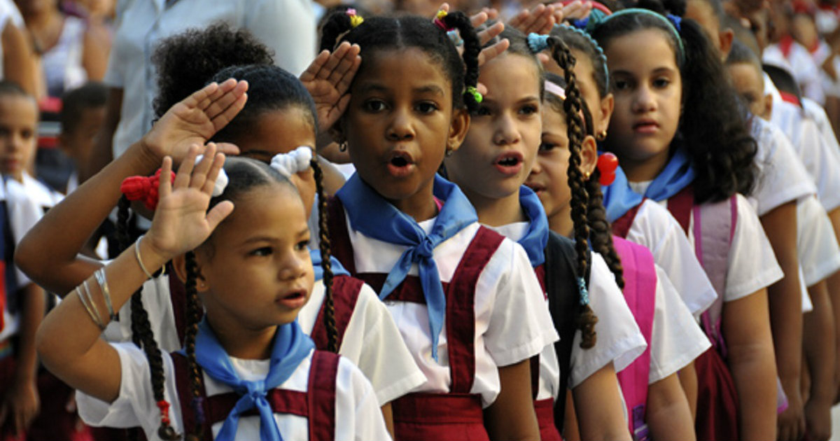 Pioneros cubanos © ACN