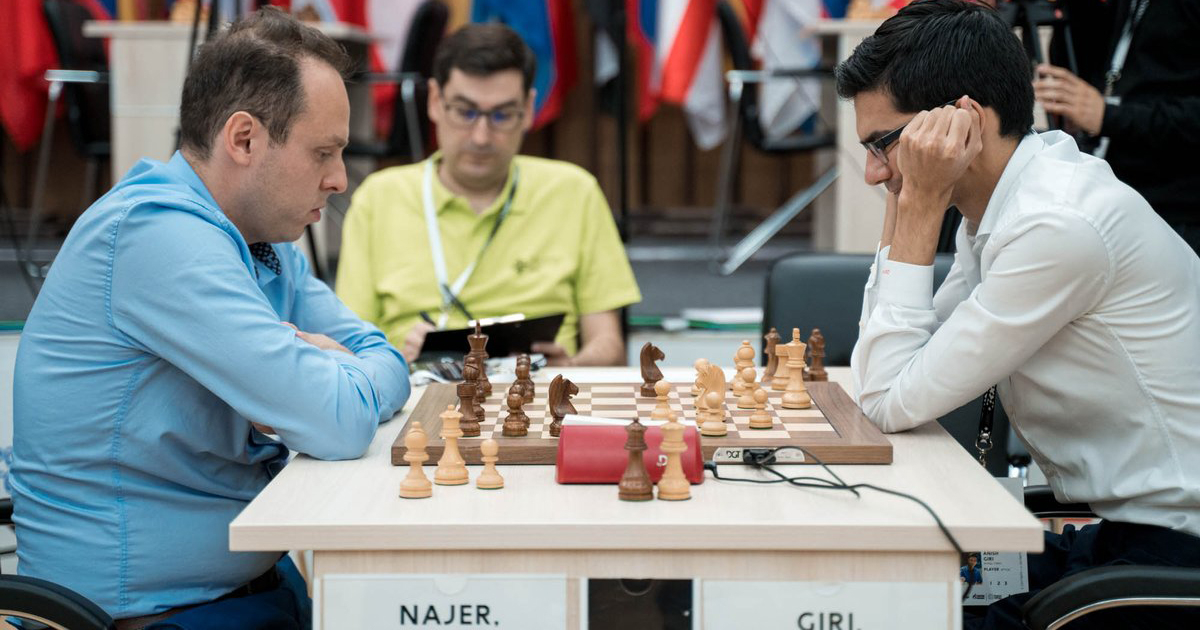 Giri pasó un sofocón ante Najer. © FIDE/Twitter.