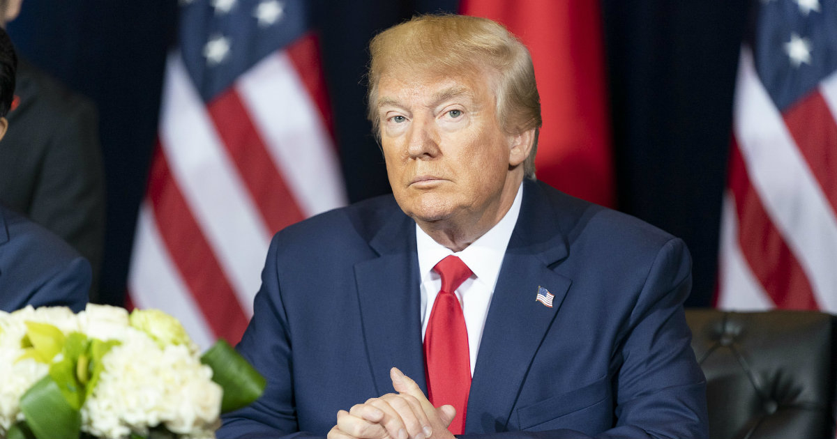 Donald Trump con el rostro serio durante una aparición pública © Flickr / The White House