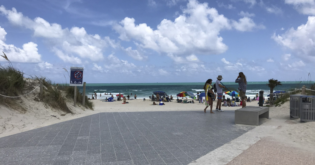 Playa de Miami en una imagen de archivo © CiberCuba