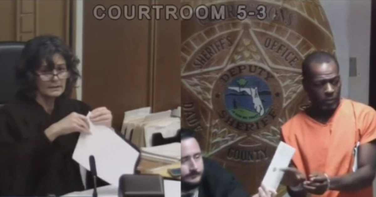 El acusado Nathaniel Collier durante su comparecencia en corte © Telemundo 51 / Captura de vídeo