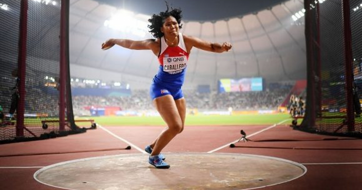 Denia Caballero gana la plata con lanzamiento de 68.44 © CiberCuba