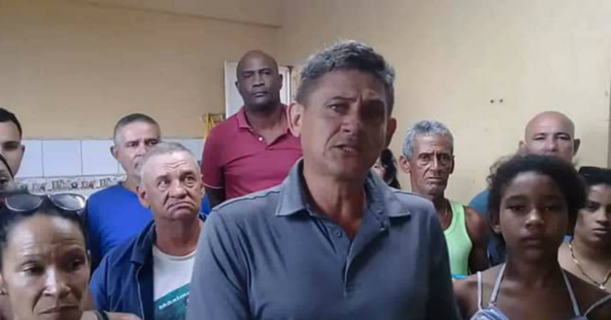 El opositor cubano Jorge Cervantes en la sede de UNPACU © Twitter / @ernestounpacu1