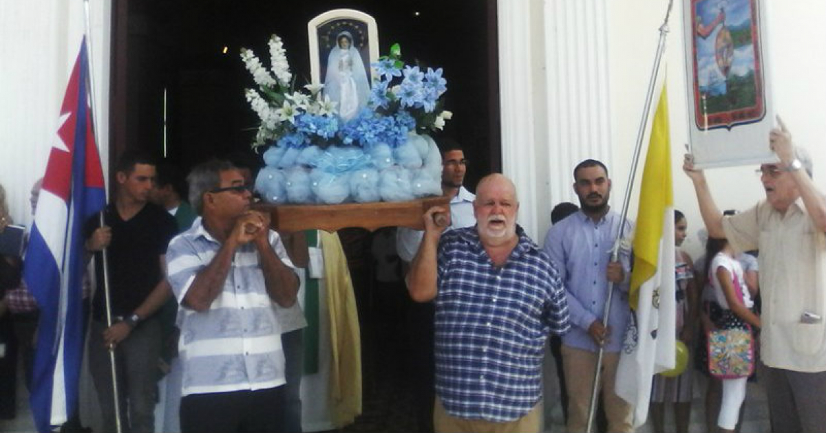Manzanillo, procesión de La Virgen del Combate © Facebook, Carlos Rodolfo Escala Fernández 