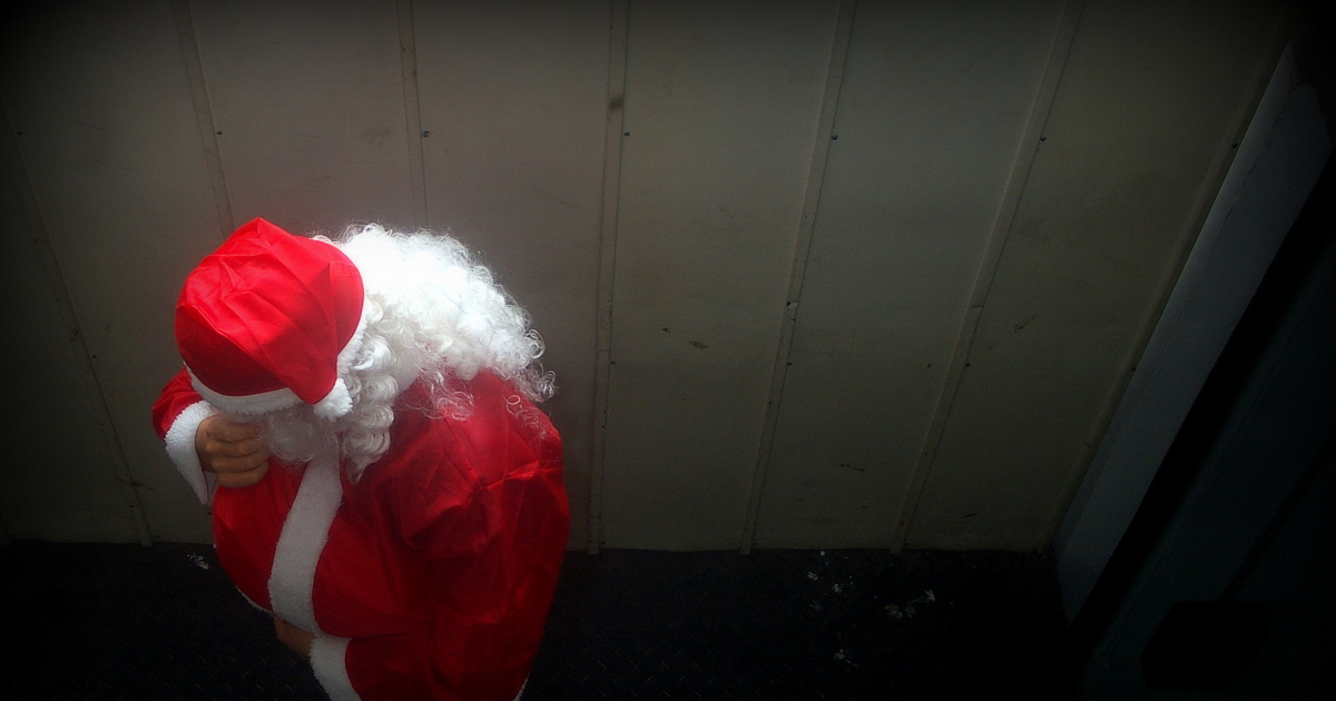 Hombre vestido de Papá Noel (imagen de referencia). © Flickr / Alejandro Gómez