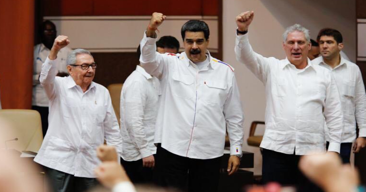 Raúl Castro, Nicolás Maduro y Miguel Díaz-Canel en La Habana. © Twitter / Nicolás Maduro