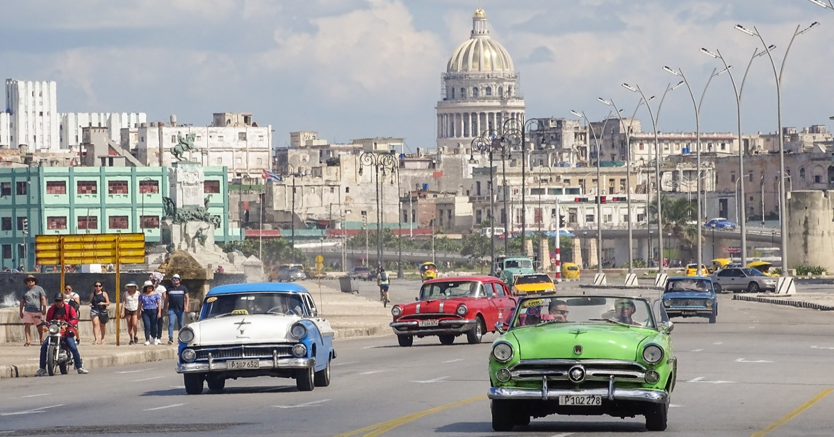 La Iluminación del Capitolio y sus exteriores es una de las actividades previstas en La Habana. © CiberCuba