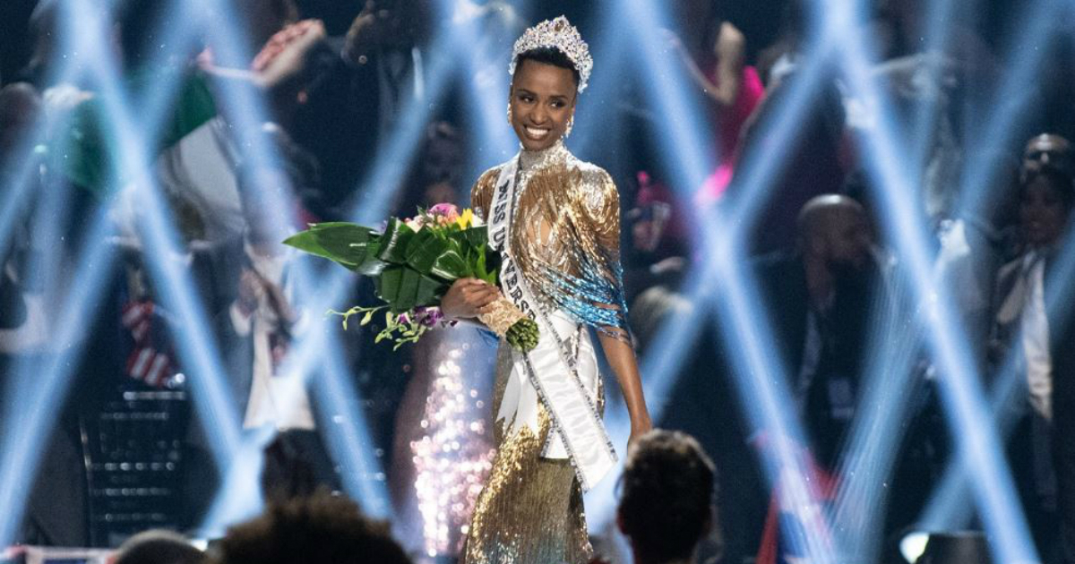 La sudafricana Zozibini Tunzi se corona como Miss Universo 2019 © Facebook / Miss Universe
