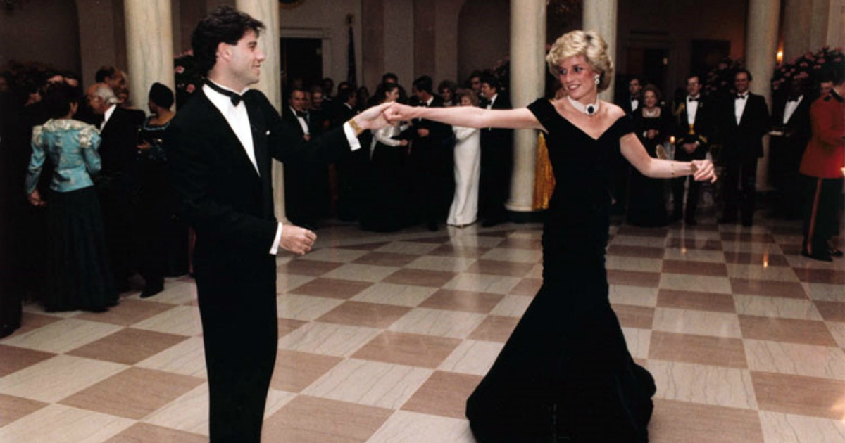 La princesa Diana bailando con John Travolta en la Casa Blanca en 1985 © Wikipedia / Diana de Gales