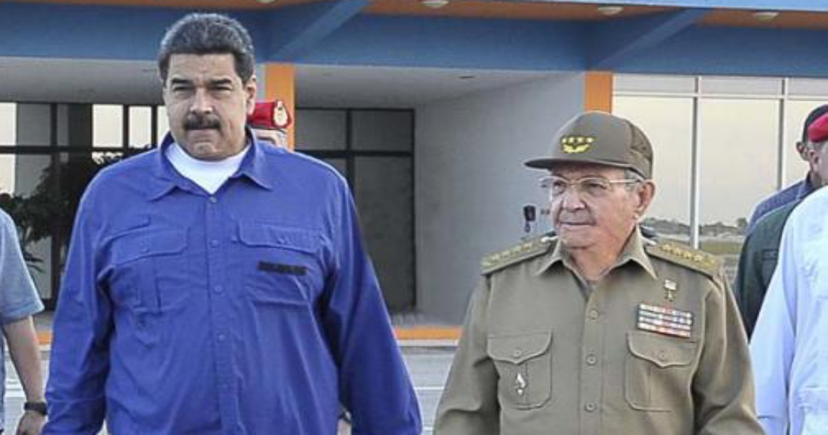 Nicolás Maduro y Raúl Castro, en La Habana. (imagen de archivo) © Estudios Revolución