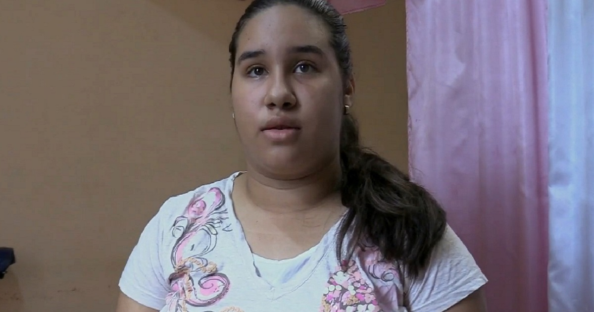 Ruth, hija de los pastores evangélicos Ramón Rigal y Ayda Expósito © Screenshot/Youtube