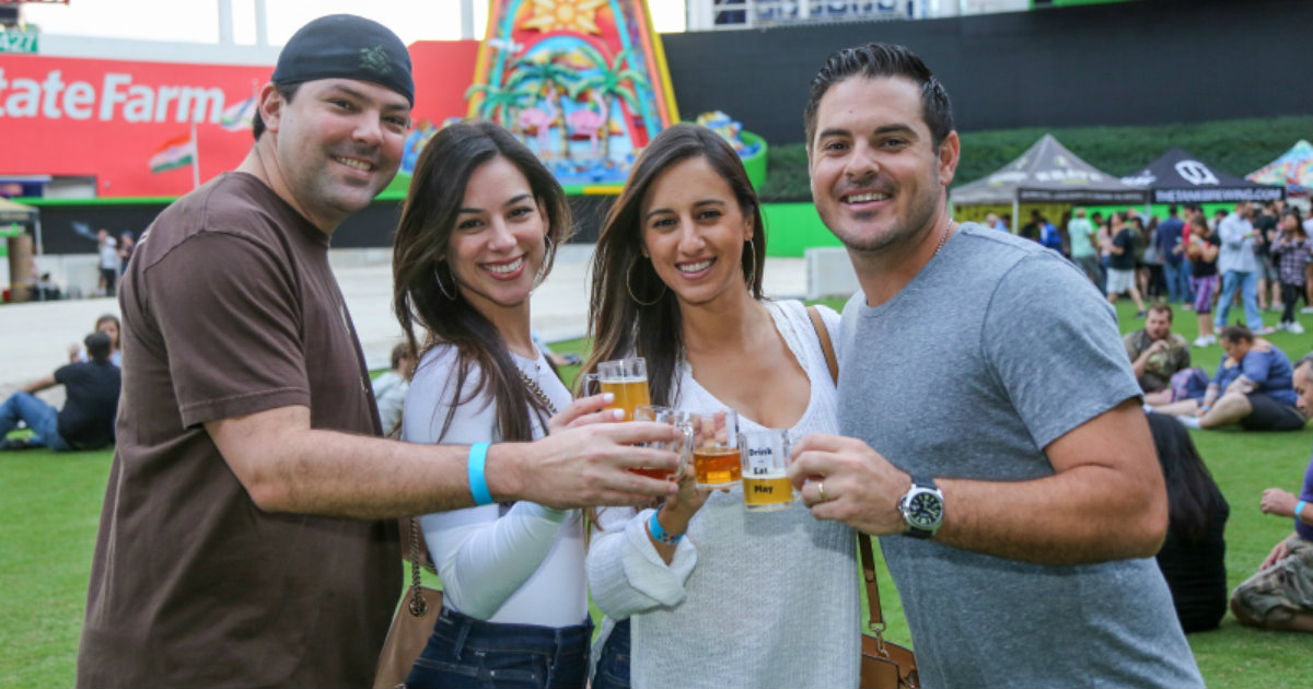 Participantes en el Festival de la Cerveza de Miami © miamibeerfestival.com
