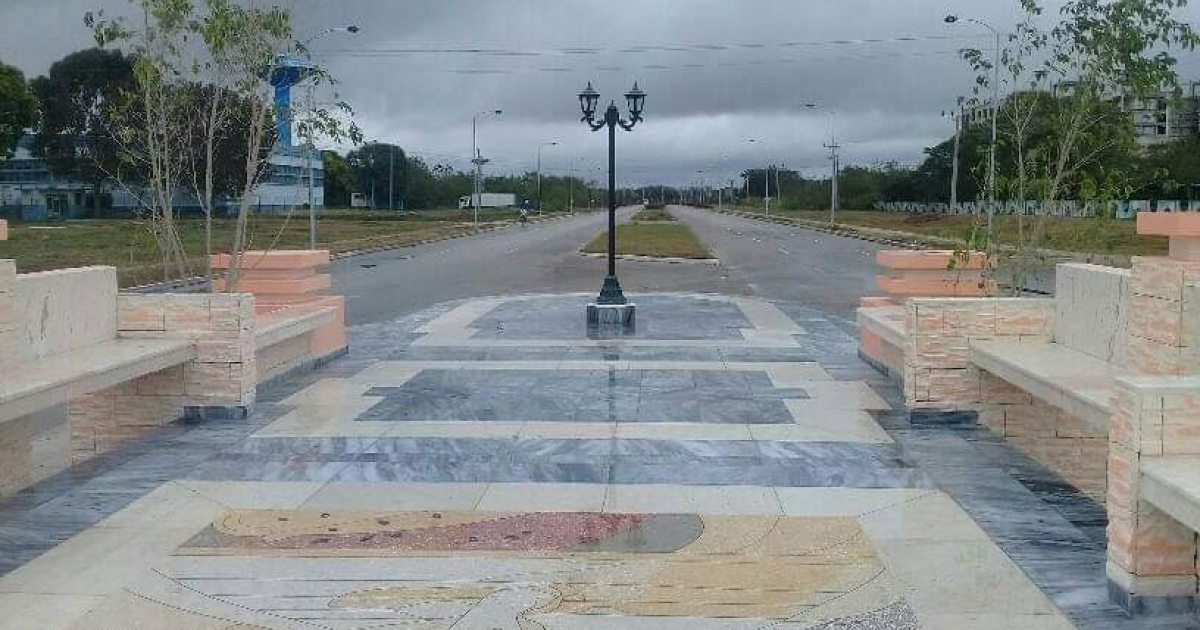 "Paseo del Prado" de Bayamo © Radio Ciudad Monumento