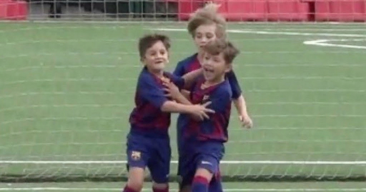 Thiago Messi, hijo mayor de Leo, celebra su gol. © Captura de pantalla del video
