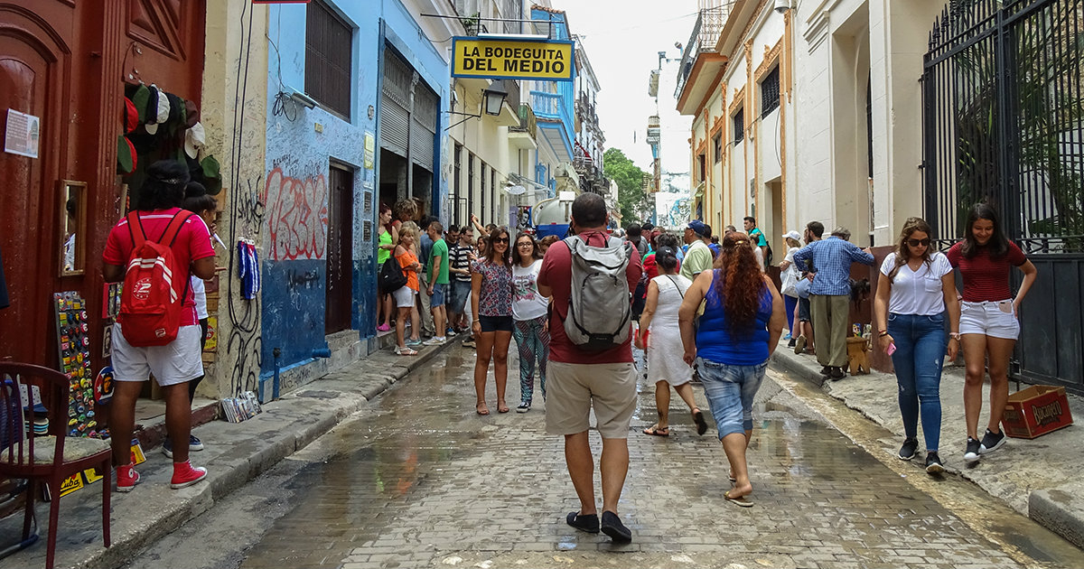 Turistas en La Habana © CiberCuba