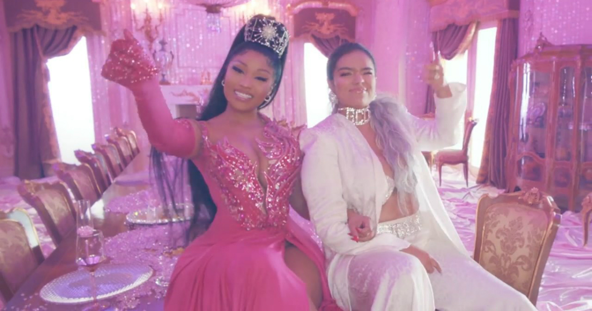 Nicki Minaj y Karol G en el videoclip de "Tusa" © Youtube / Karol G