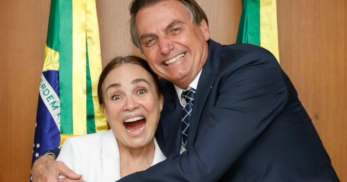 Regina Duarte junto a Jair Bolsonaro © Twitter del mandatario