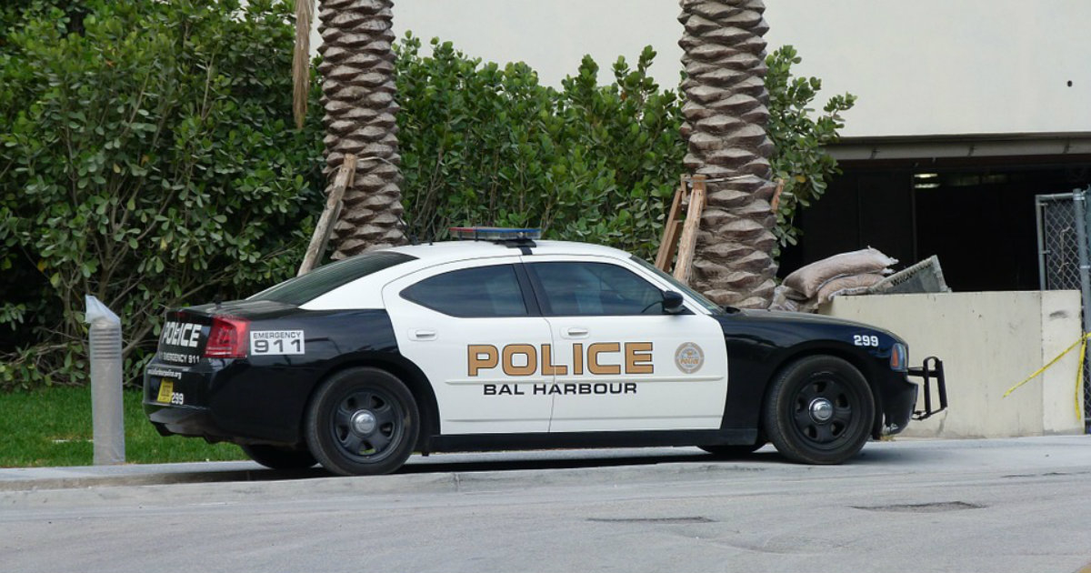Policía de Florida © Pxhere / PeterKraayvanger