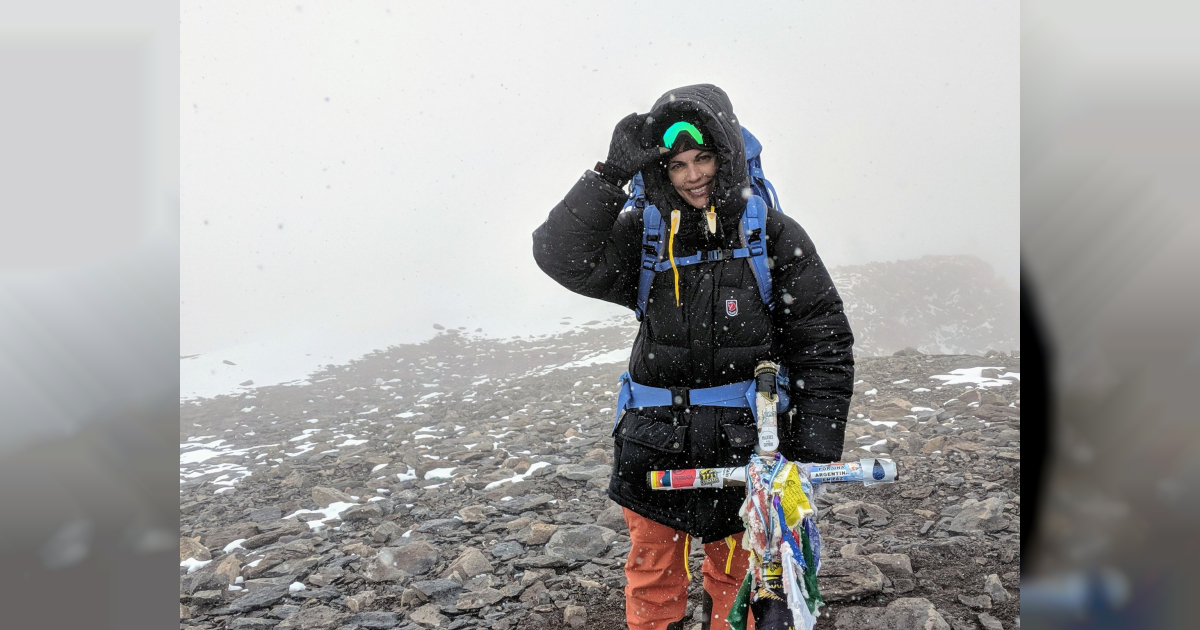 Eylene Pirez en la cima del Aconcagua © Facebook / Eylene Pirez