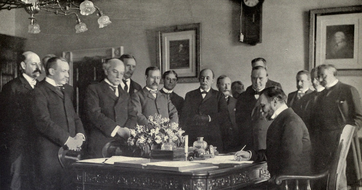 Firma del Tratado de París, 1898 © Wikimedia Commons