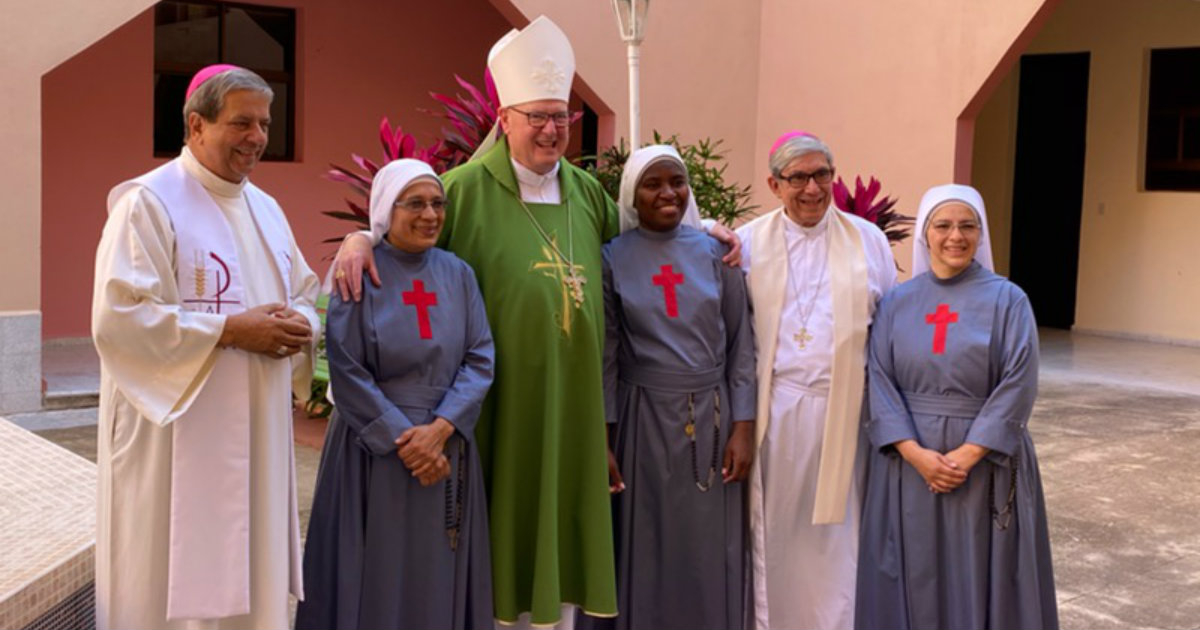 El arzobispo de Nueva York, cardenal Timothy Dolan, en Camagüey © Facebook / Timothy Dolan