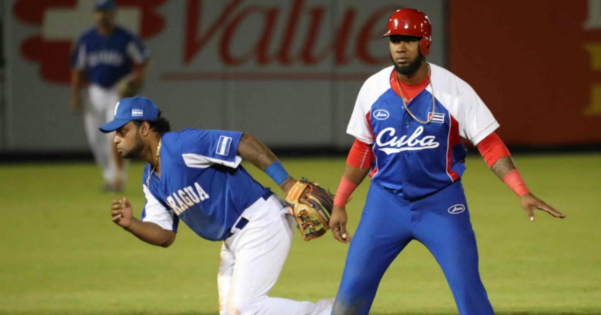 Imagen de uno de los encuentros entre la selección de Nicaragua y la cubana, representada por los Cocodrilos matanceros © Twitter/Cocodrilos de Matanzas-Foto: Jairo Cajina