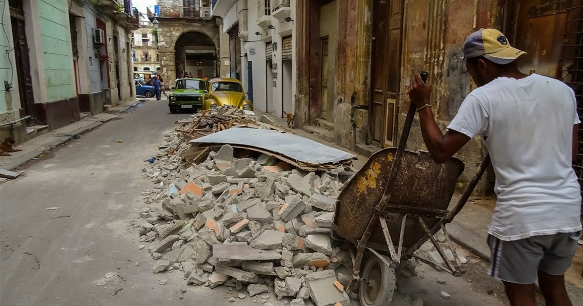 Escombros en las calles © CiberCuba