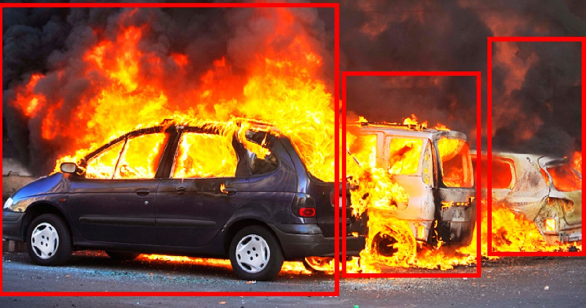 Foto de autos incendiados © Macxever - Dreamstime.com