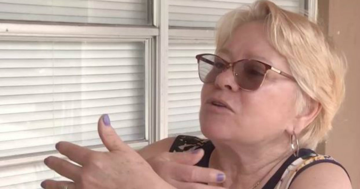 La cubana María Regla explica cómo le robaron la cadena © Captura de vídeo / América Tevé