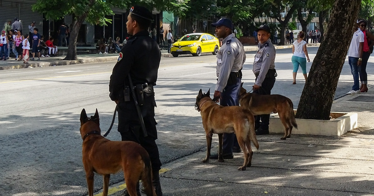 Policía cubana (imagen referencial) © CiberCuba