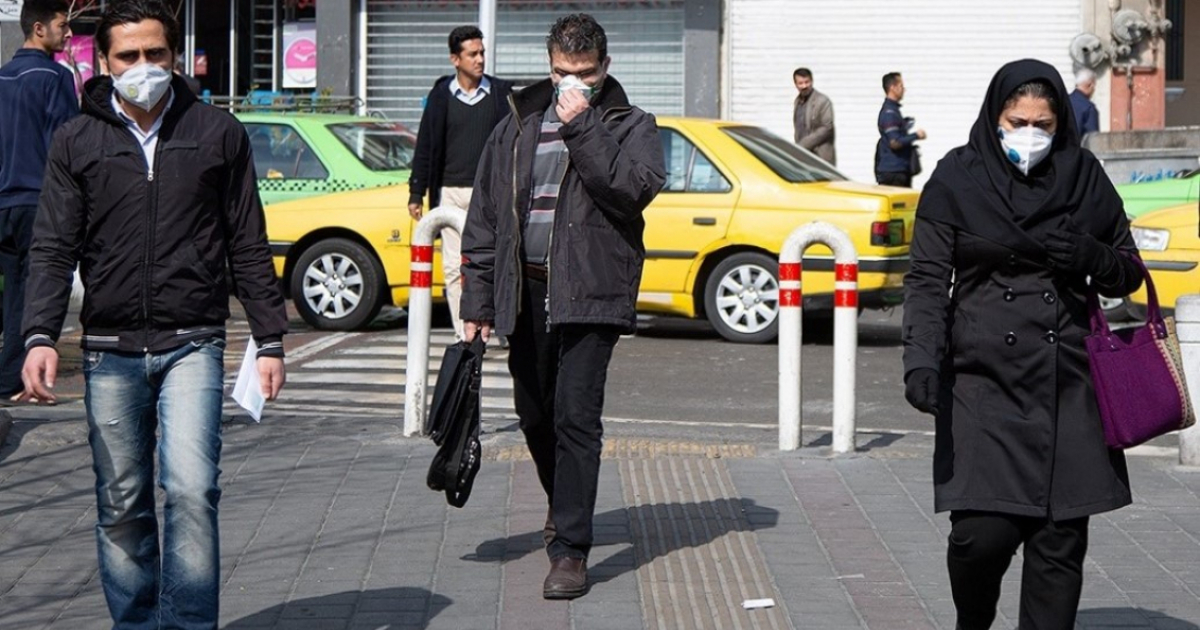 Personas en Irán usando mascarillas en la calle (Imagen referencial) © Wikimedia Commons