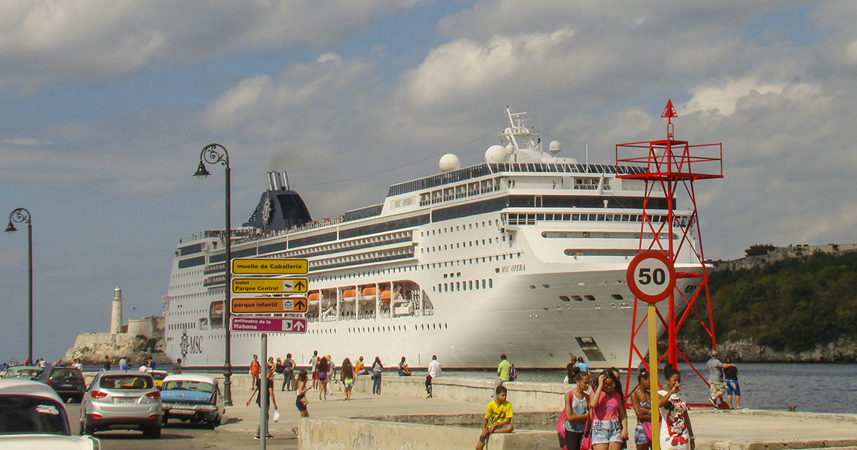 Crucero entrando a La Habana (imagen de archivo) © CiberCuba