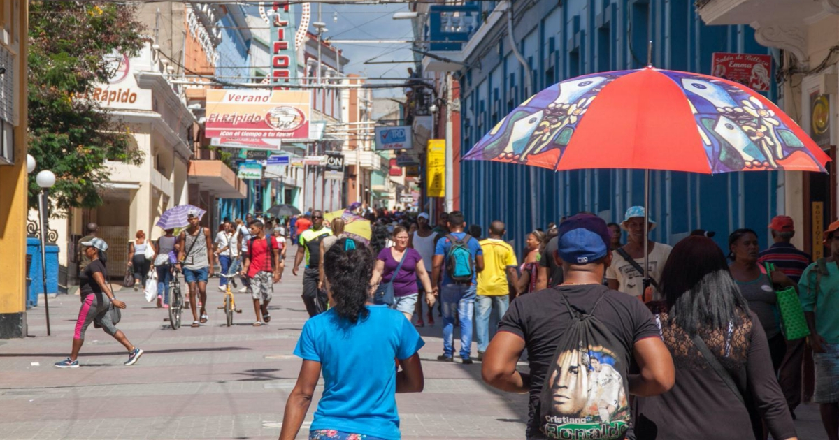 Ciudadanos en Santiago de Cuba. (imagen de referencia) © CiberCuba