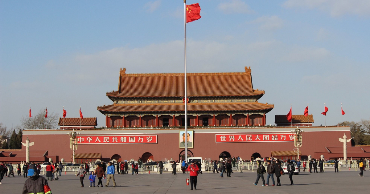 Plaza de Tiananmen en Beijing, China © Flickr/ Edward Stojakovic