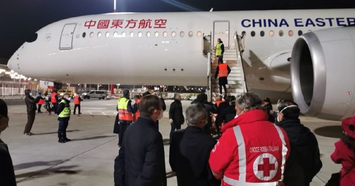 Ayuda de China llega a Italia © Twitter / Embajada de China en Italia