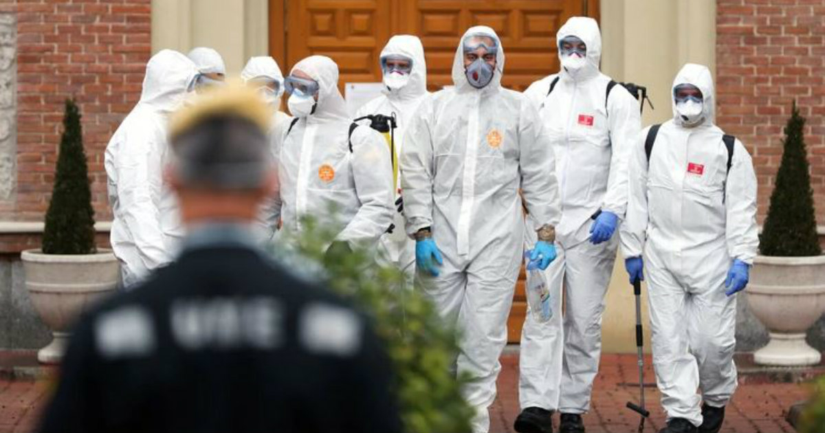 Labores de desinfección en España por el coronavirus © Reuters / Susana Vera