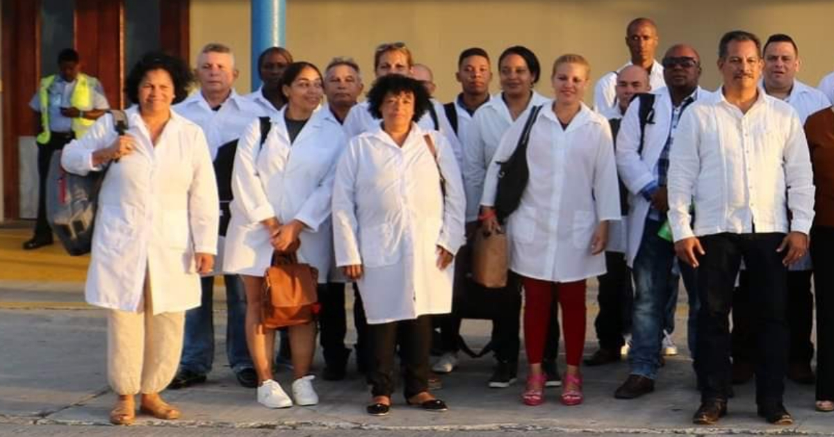 Médicos cubanos en misiones. (imagen de referencia) © Twitter 
