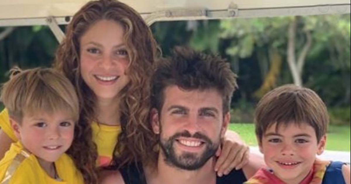 Shakira, Piqué y sus hijos © Instagram de la artista