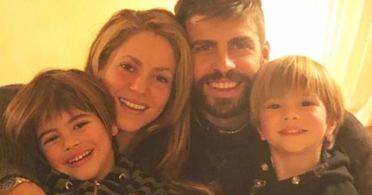 Shakira y Gerard Piqué junto a sus hijos Milan y Sasha © Instagram / Shakira