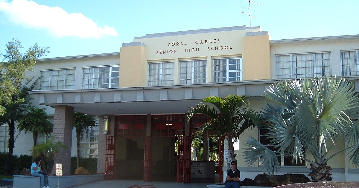 Escuela en Coral Gables © Wikipedia