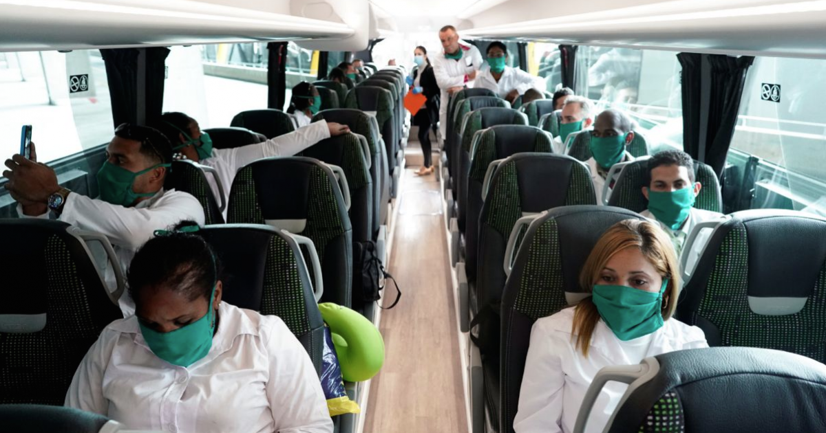 Médicos cubanos trasladados de Madrid a Andorra © Juan Medina/Reuters