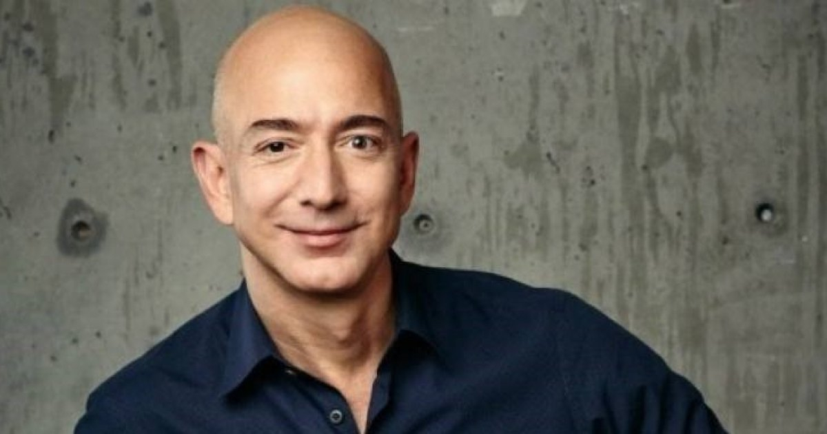 Jeff Bezos vuelve a encabezar la lista de los más ricos de Forbes © Redes sociales Jeff Bezos
