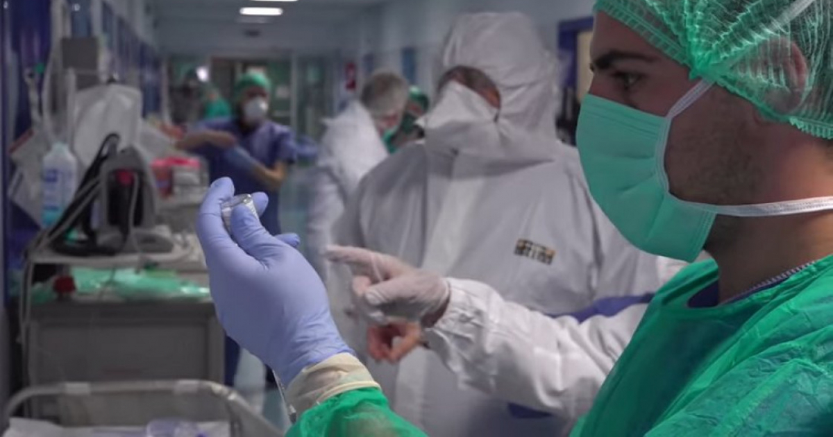 Médicos italianos. (imagen de referencia) © Captura de video de YouTube