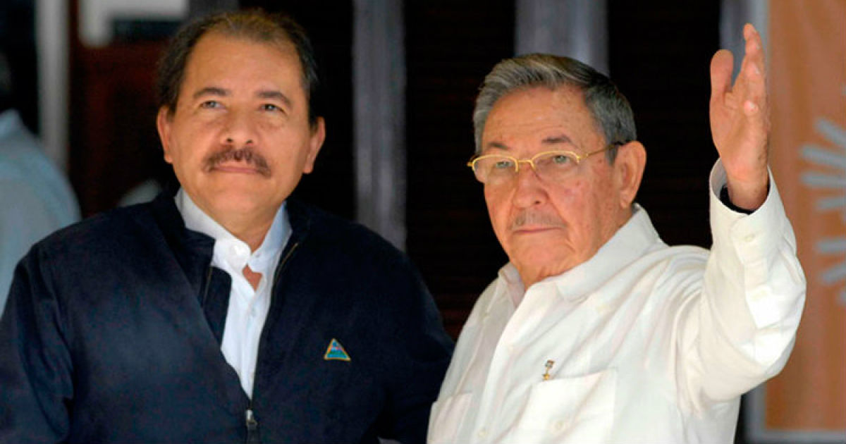 Daniel Ortega y Raúl Castro © Vanguardia.cu