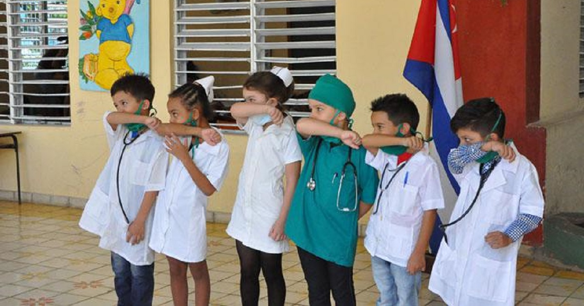 Niños aprenden a protegerse del coronavirus © Ministerio de Salud Pública de Cuba/Facebook