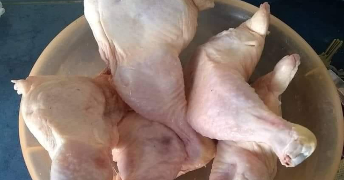 Pollo vendido a una familia de cuatro en La Habana. (imagen de referencia) © Facebook