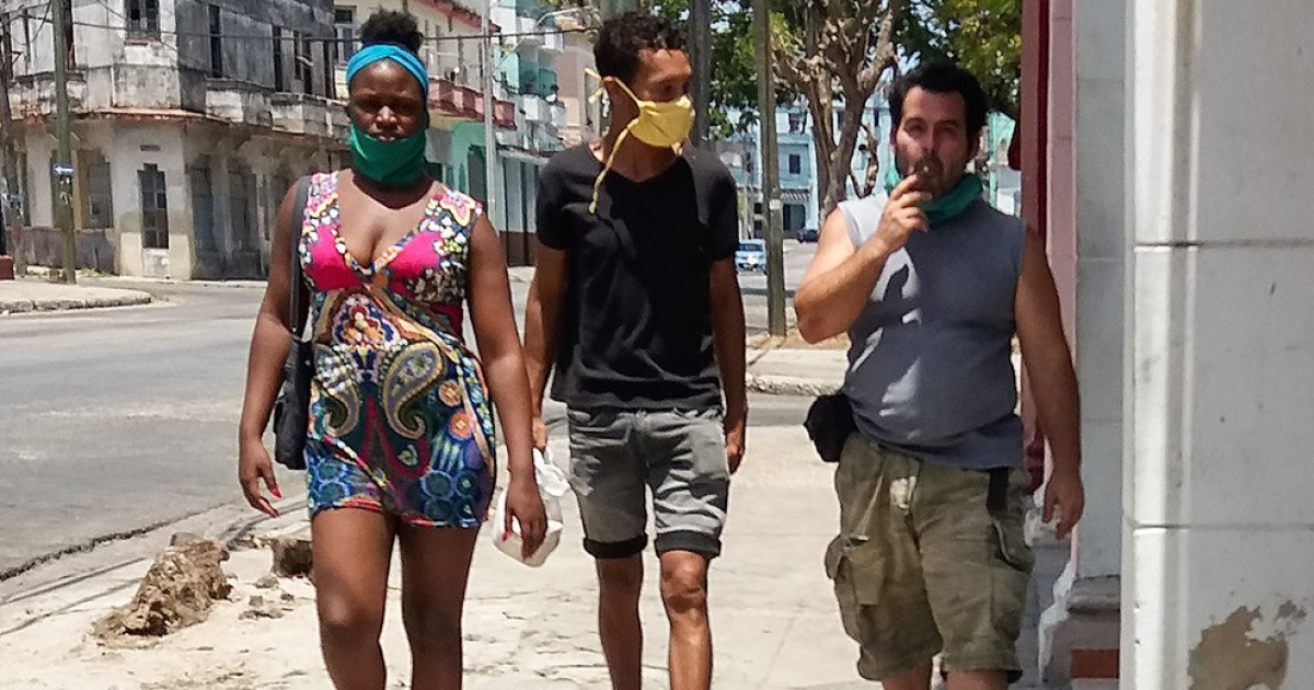 Personas en La Habana © CiberCuba 