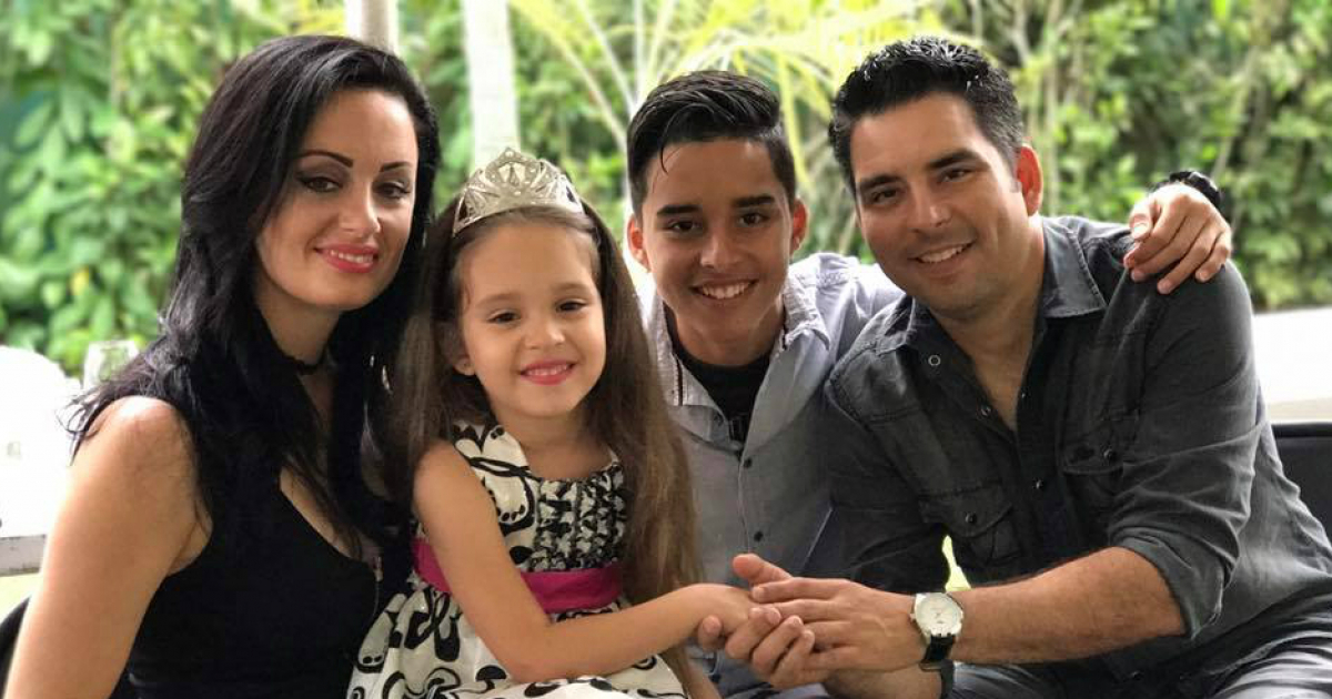 Luis Silva y su familia en cuarentena © Facebook / Luis Silva